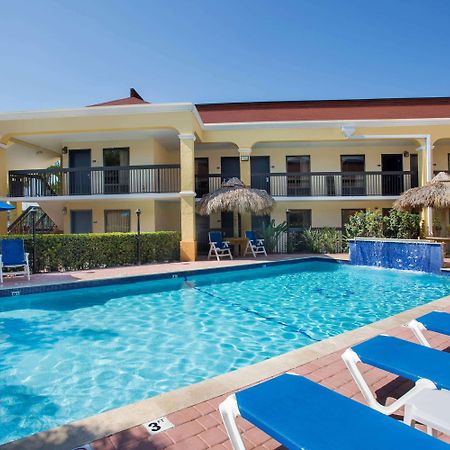 Days Inn By Wyndham Florida City Exteriér fotografie