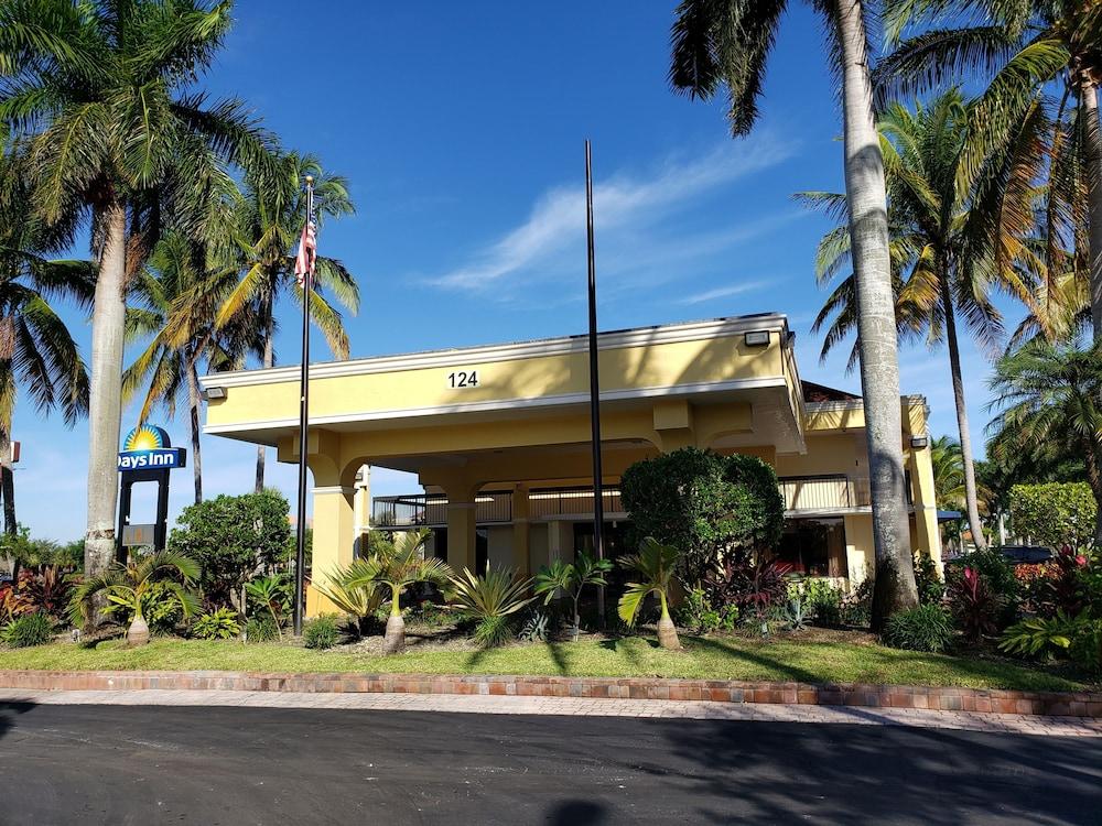 Days Inn By Wyndham Florida City Exteriér fotografie